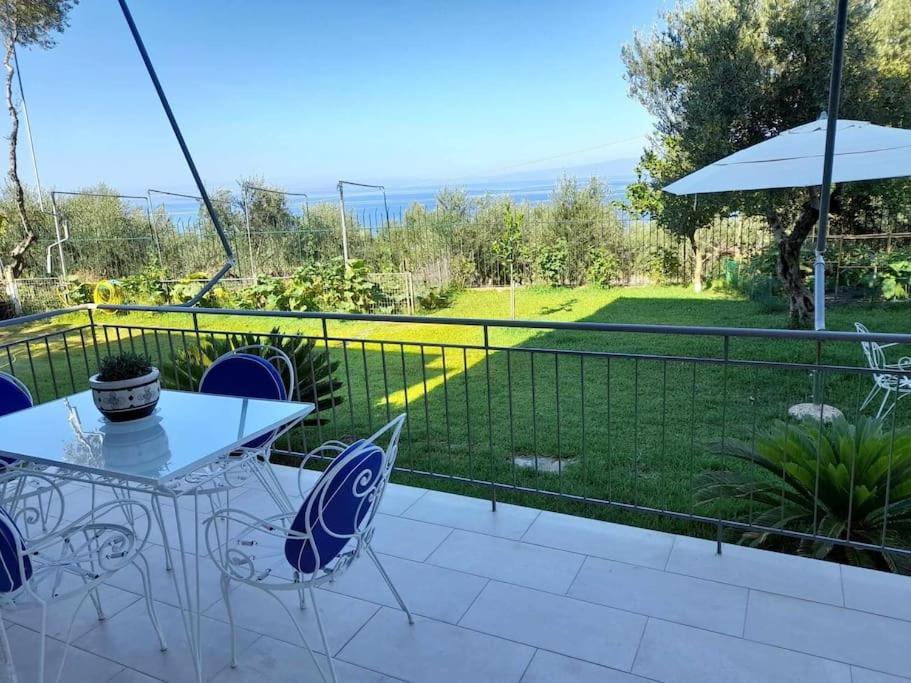 Garden Lägenhet Verga Kalamata Exteriör bild